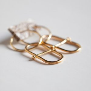 Gold E01 earrings