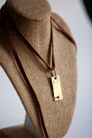 LEATHER TRANQUERA GOLD
