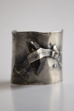 keep rolling cuff Quartz